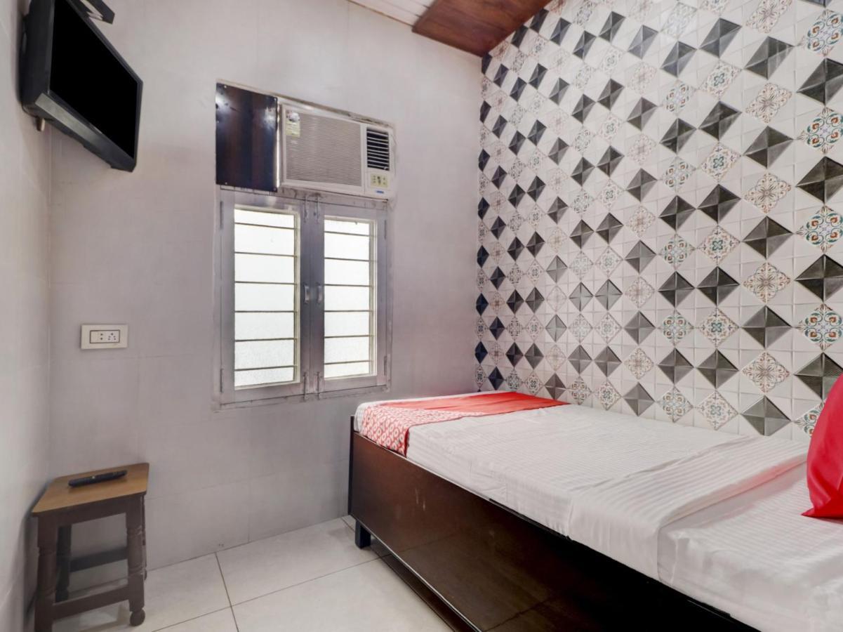 Oyo 77454 Hotel Prince Palace Patiala Luaran gambar