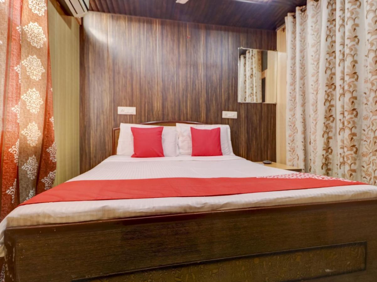 Oyo 77454 Hotel Prince Palace Patiala Luaran gambar