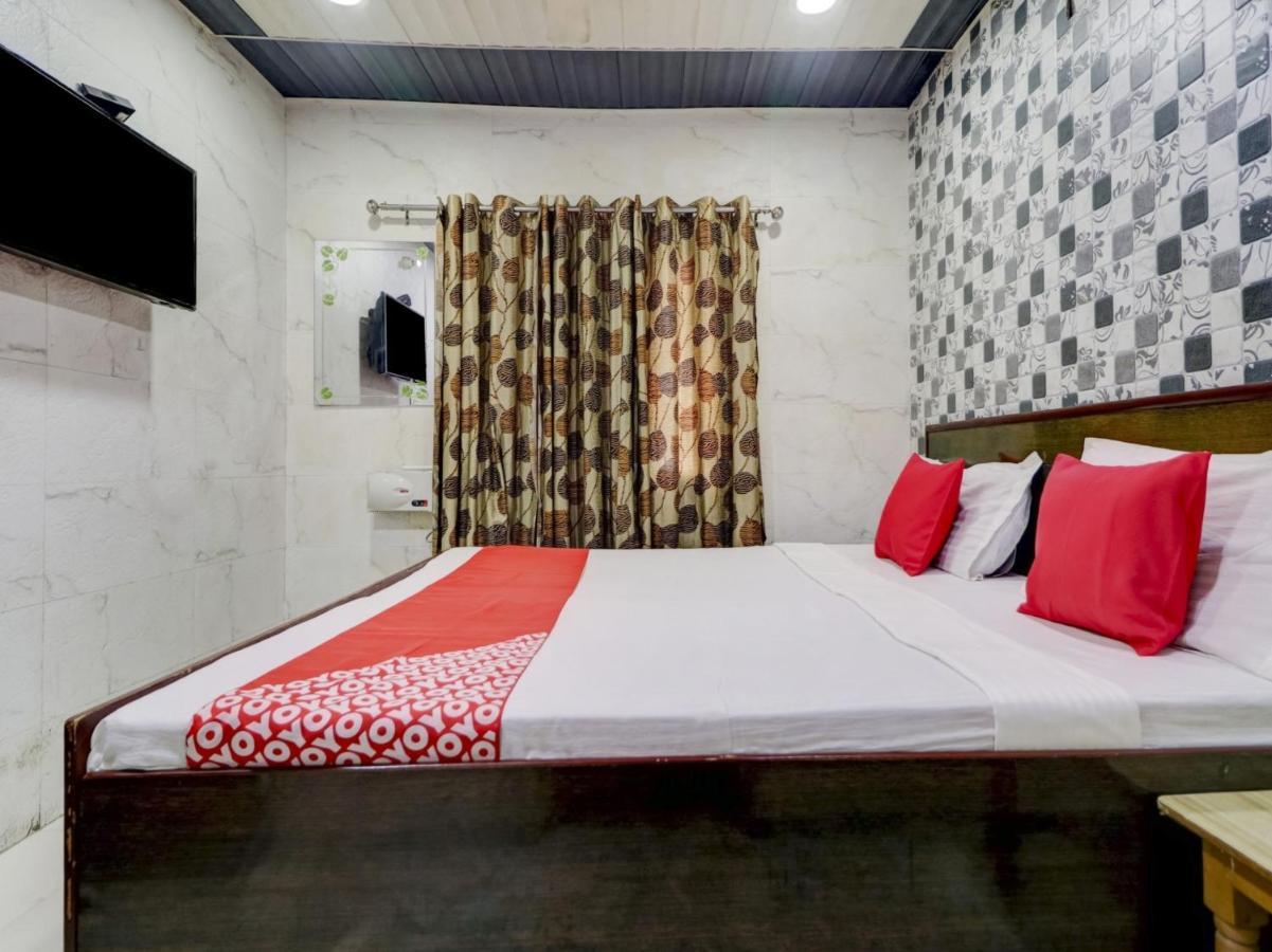 Oyo 77454 Hotel Prince Palace Patiala Luaran gambar