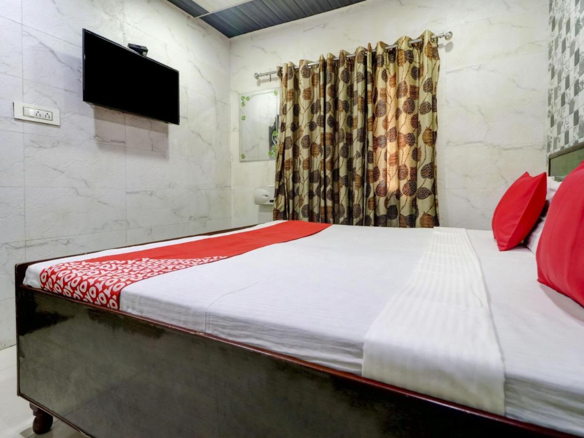 Oyo 77454 Hotel Prince Palace Patiala Luaran gambar
