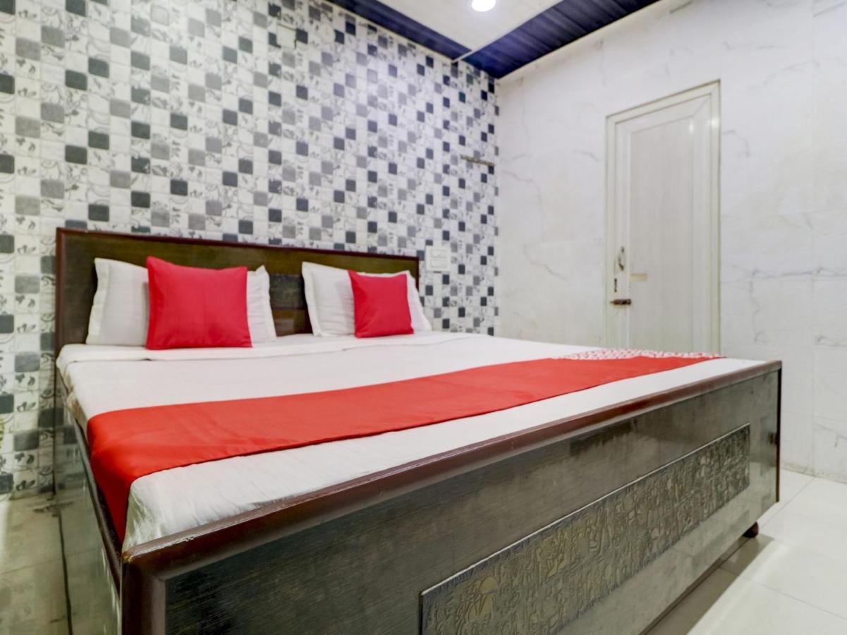 Oyo 77454 Hotel Prince Palace Patiala Luaran gambar